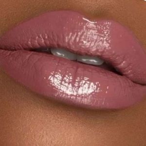 Dose of colors Gloss in Truffle